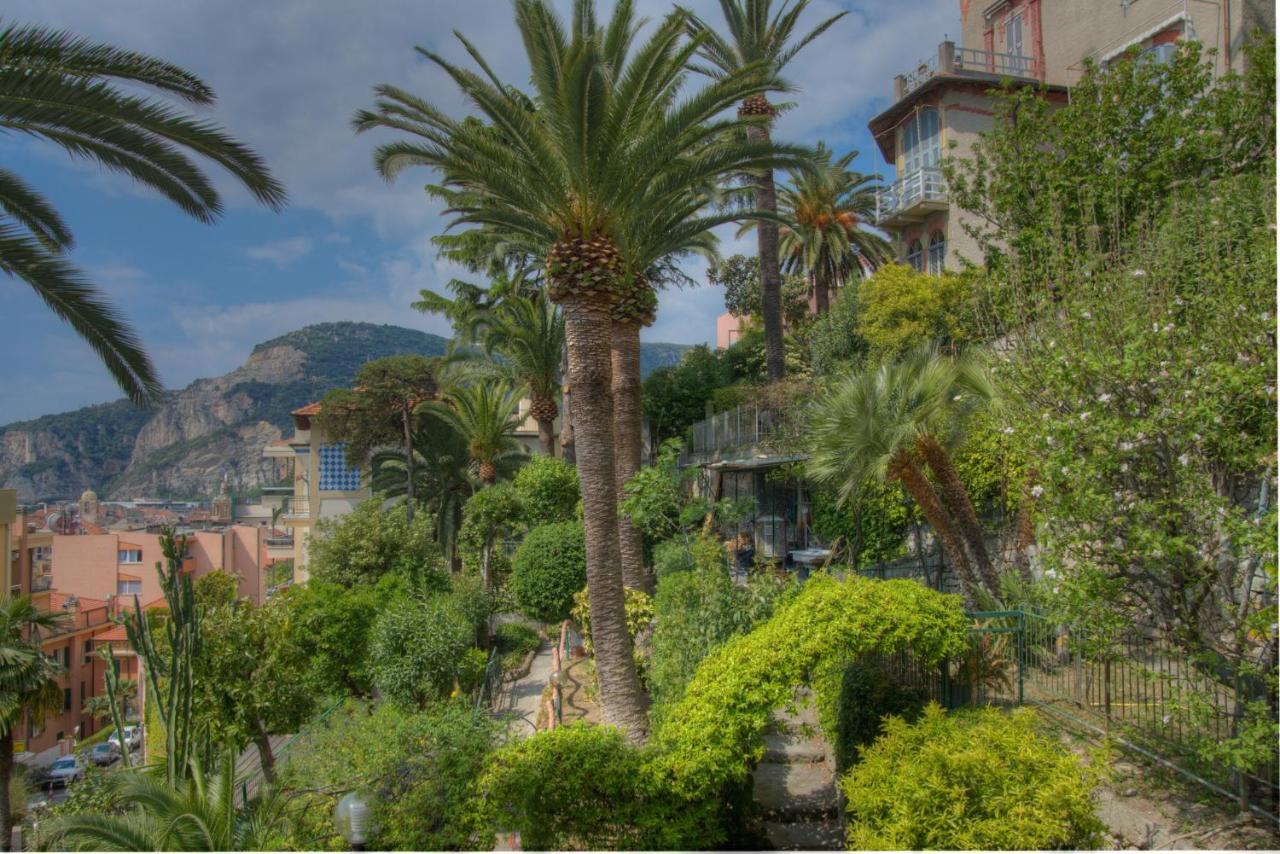 Hotel Deutsche Familien フィナーレ・リーグレ エクステリア 写真